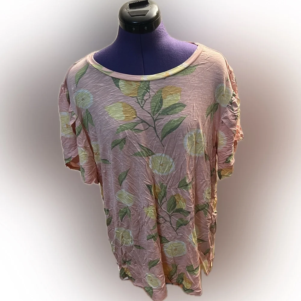 Lularoe Olive Tulip Sleeve Top Size 2XL